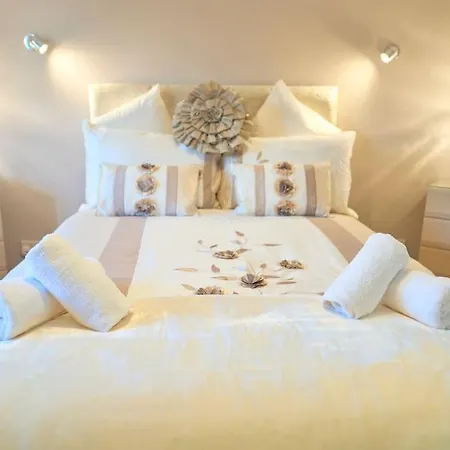Bespoke Salford Quays - Garden, Wifi And Parking بيت للعطل مانشستر