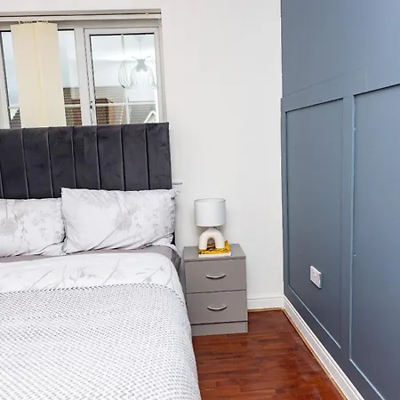 Caasi Gorton マンチェスター