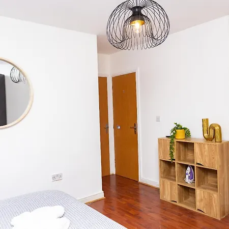 Caasi Gorton Casa de Férias Manchester