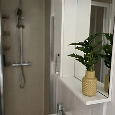 Prázdninový dům Convenient 3 Bd House Salford 7 Guests *