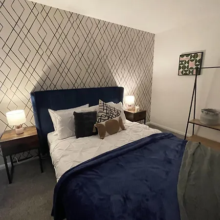 Prázdninový dům Convenient 3 Bd House Salford 7 Guests *