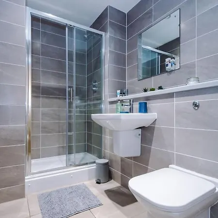 Stylish Media Studio, Sleeps 3, Darts Board, Smart Tv, Long Term Disc Apartmán
