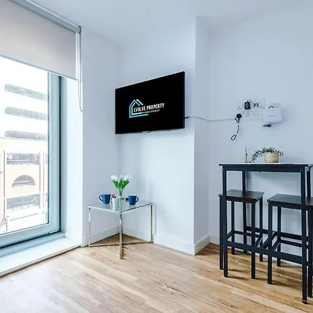 Apartmán Stylish Media Studio, Sleeps 3, Darts Board, Smart Tv, Long Term Disc Manchester