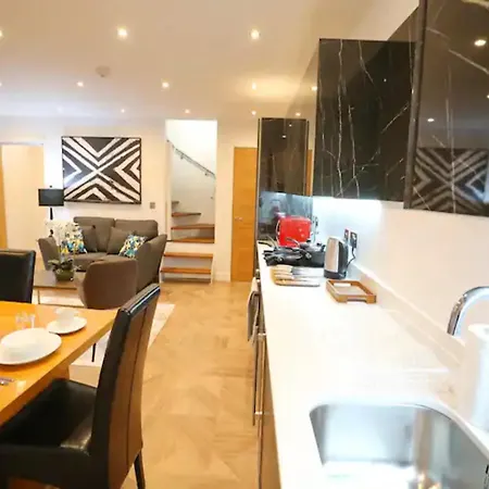 Apartment Pass The Keys Superking Bed Penthouse Perfect For Couples