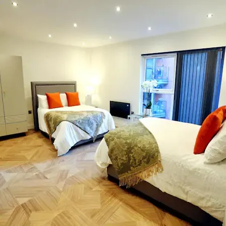 3 Bed Flat 8 Min Walk To Centre - Pass The Keys Apartamento Manchester