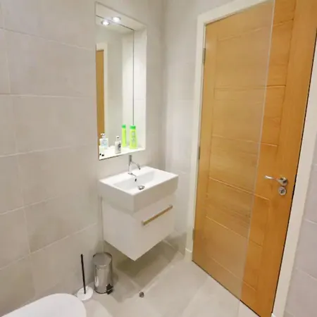 Heart Of Modern - Pass The Keys * مانشستر