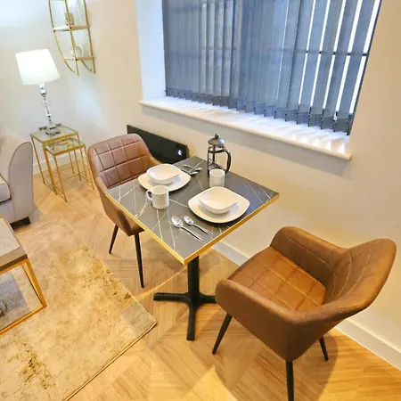 Heart Of Modern - Pass The Keys مانشستر