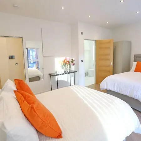 شقة Cosy Retreat - Steps From Spinningfields - Pass The Keys
