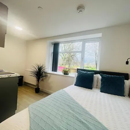 Quaint & Cosy Studio In Stretford מנצ'סטר