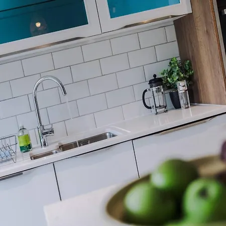 Pass The Keys Chic 3-bedroom Retreat By Etihad Stadium And New Coop Live Arena Semesterbostad Manchester