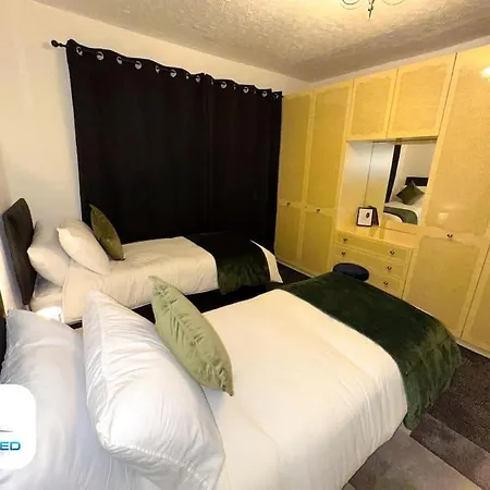 Large House - Relocation - Families