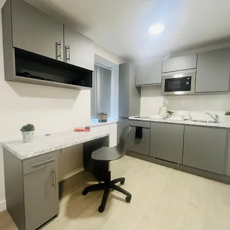 Stretford's Best: Cosy Studio Retreat Διαμέρισμα *