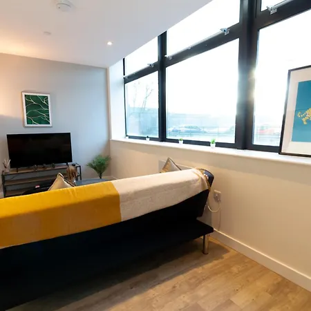 Bright & Cosy Penthouse In Old Trafford Appartement *