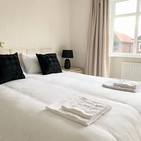 Immaculate 3-bed Travel Nest Unavailable 度假居
