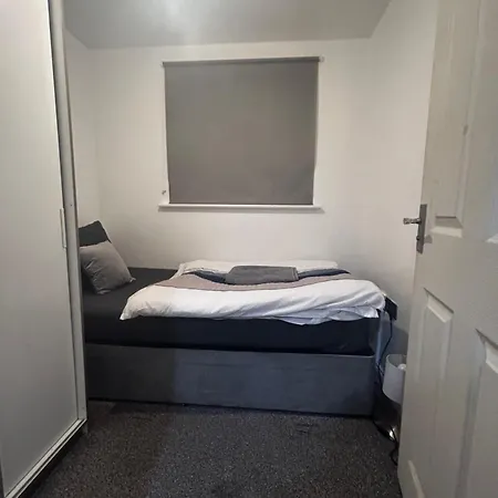 Apartment Executive 3 Bedroom House Manchester