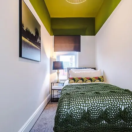 Salford Sanctuary 5 Bed House
