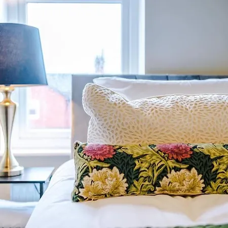 Ferienhaus Salford Sanctuary 5 Bed House Manchester