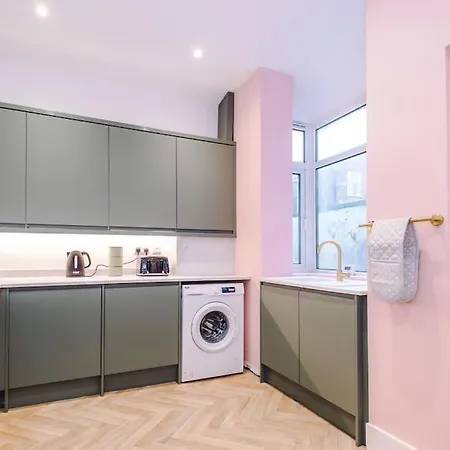 5 Bed Salford Sanctuary Retreat Hébergement de vacances