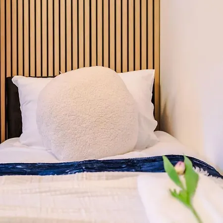 Hébergement de vacances 5 Bed Salford Sanctuary Retreat *