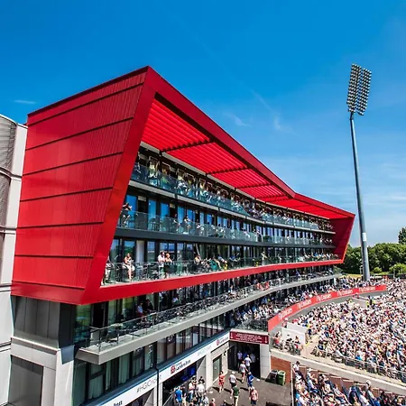 Hilton Garden Emirates Old Trafford