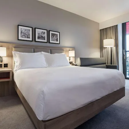 Hotel Hilton Garden Emirates Old Trafford 4*
