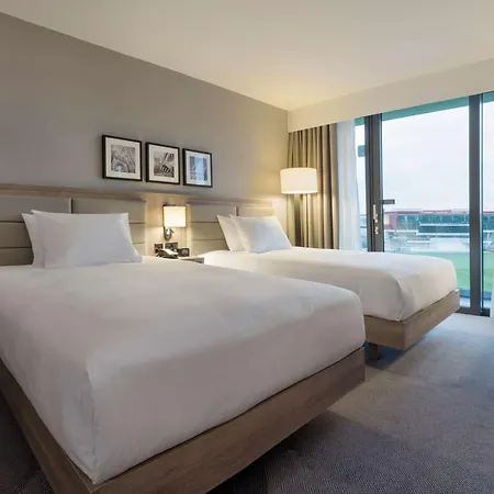 Hilton Garden Emirates Old Trafford Hotel 4*