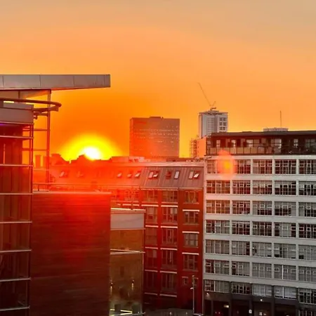 Daire Pass The Keys Mcr City Centre With View *