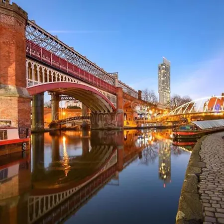 Daire Pass The Keys Mcr City Centre With View