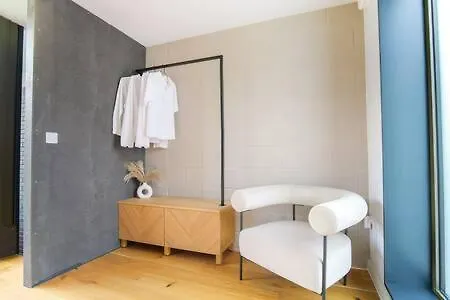 Townhaus West By The Heim Residences 別荘 マンチェスター