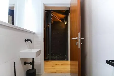 Townhaus West By The Heim Residences * マンチェスター