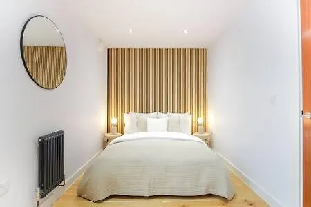 Townhaus West By The Heim Residences * マンチェスター