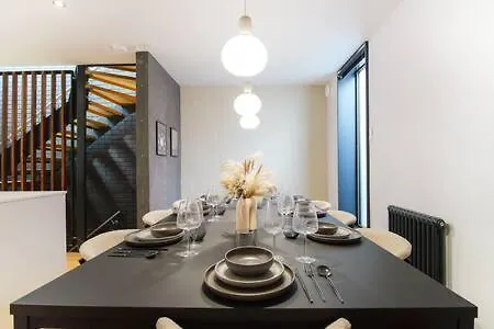 Holiday home Townhaus West By The Heim Residences
