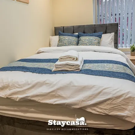Urban Comfort 4-bed House - Free Wi-fi & Parking Manchester