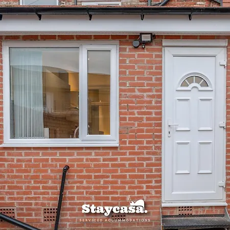 Urban Comfort 4-bed House - Free Wi-fi & Parking * Manchester