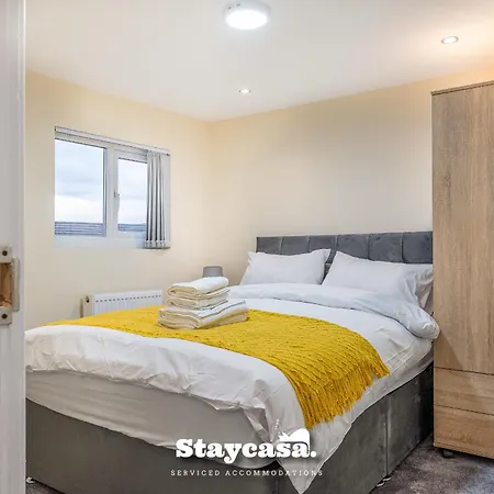 Urban Comfort 4-bed House - Free Wi-fi & Parking * Manchester