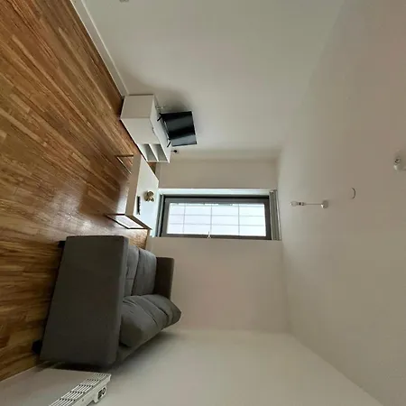 1 Bed Apartment Sleeps 2 - Wifi & Tv