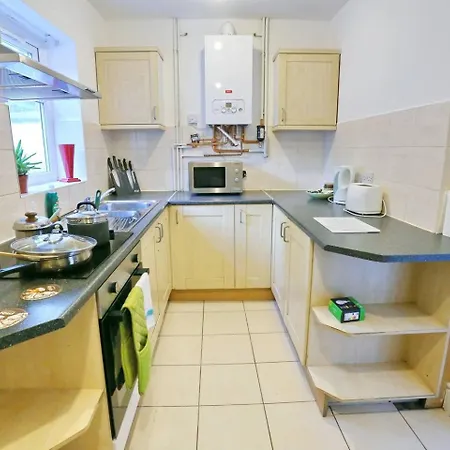Holiday home 3x Parking Opposite Park Walk To Salford Uni Pass The Keys