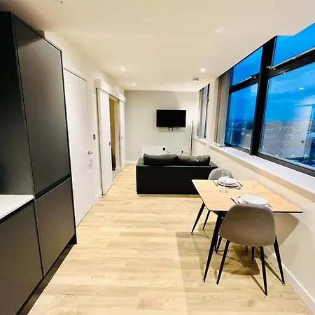 아파트 Prime Location: One Bed In Old Trafford 맨체스터