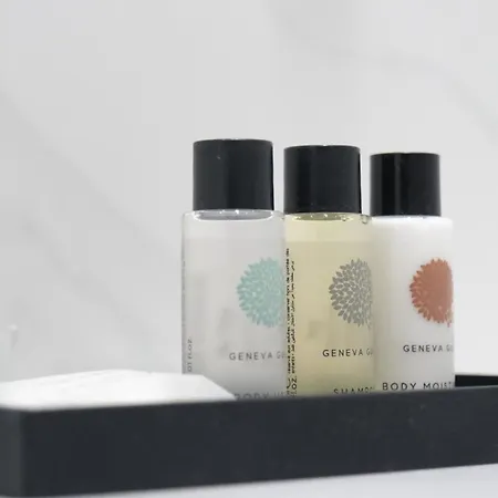 Modernized Three Bedroom House Near Stadium, Attractions, Centre - Sky N Netflix - Convenient Transport *