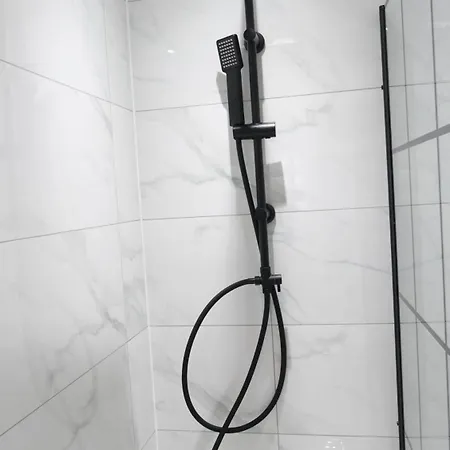 Dom wakacyjny Modernized Three Bedroom House Near Stadium, Attractions, Centre - Sky N Netflix - Convenient Transport Manchester