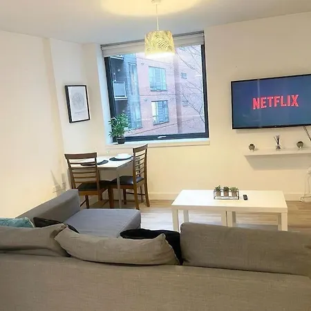 Free Parking 1 Bedroom Flat With Double Sofa Bed Μάντσεστερ