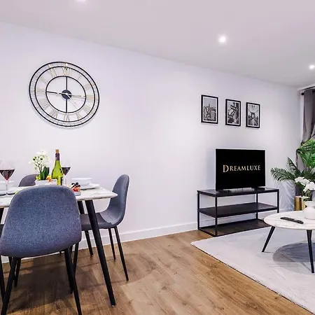 Apartament Family,contractors & Monthly Deals! By Dreamluxe Manchester