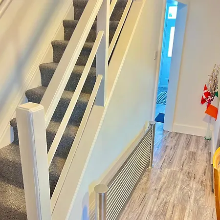 Guest house Lux En-suite - Center - Coop Arena