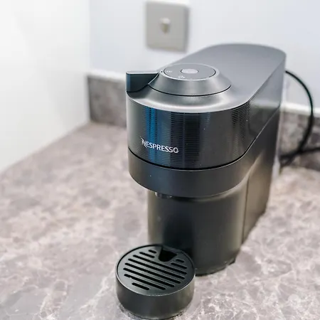 Athena Suite: Mdn 2bd W/ Roof Terrace Апартаменты Манчестер