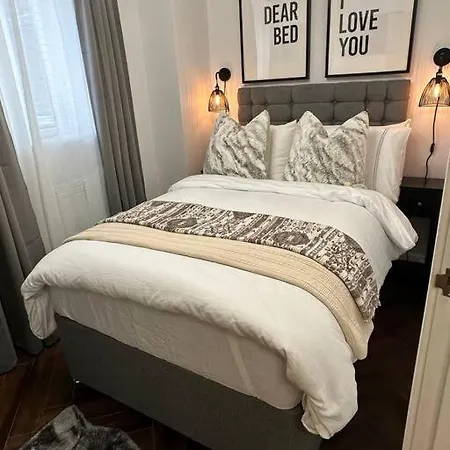 Ground Floor 3 Bed Mcr * マンチェスター