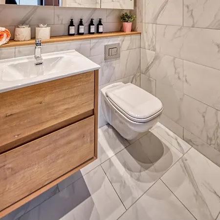 Funky 3 Bedroom In Chinatown!