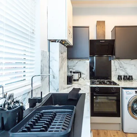 Benoit Apartment *