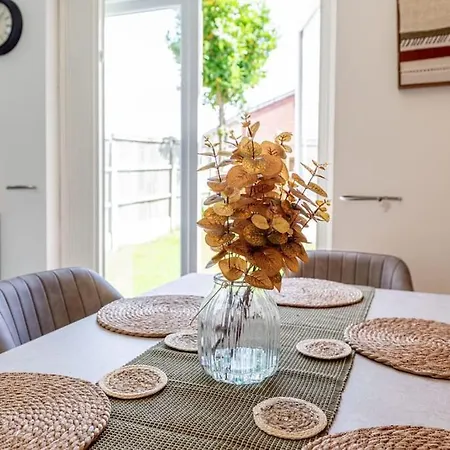 Comfy 3-bedroom House Nr Coop Live Arena And Centre By Rest&recharge