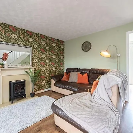 Holiday home Comfy 3-bedroom House Nr Coop Live Arena And Centre By Rest&recharge Manchester
