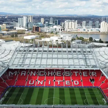 Middlewood Plaza Suite: Salford By Parydise *